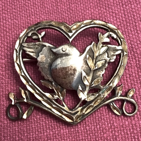 Sterling Silver Heart Brooch - Picture 1 of 1